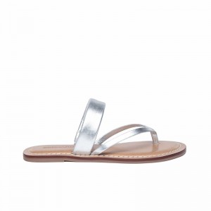 Sandalias Planas Bernardo Leia Thong Mujer Plateadas | CNE5881SI