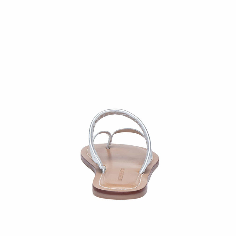 Sandalias Planas Bernardo Leia Thong Mujer Plateadas | CNE5881SI