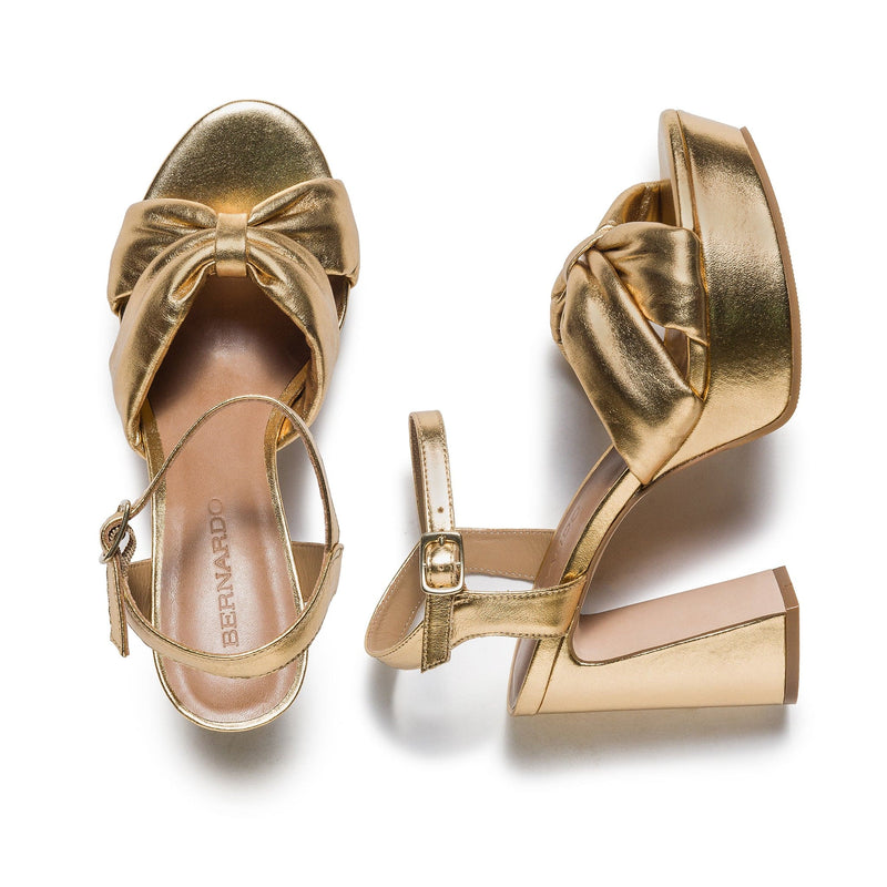 Sandalias Plataforma Bernardo Veronika Mujer Doradas | KZS224HB